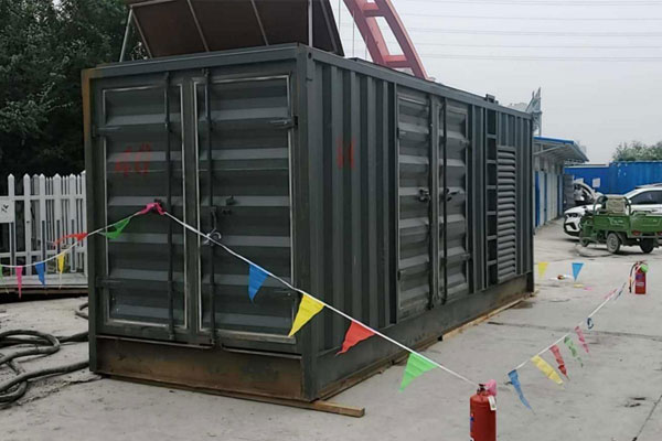 余杭发电机租赁空气滤清器多久更换一次？